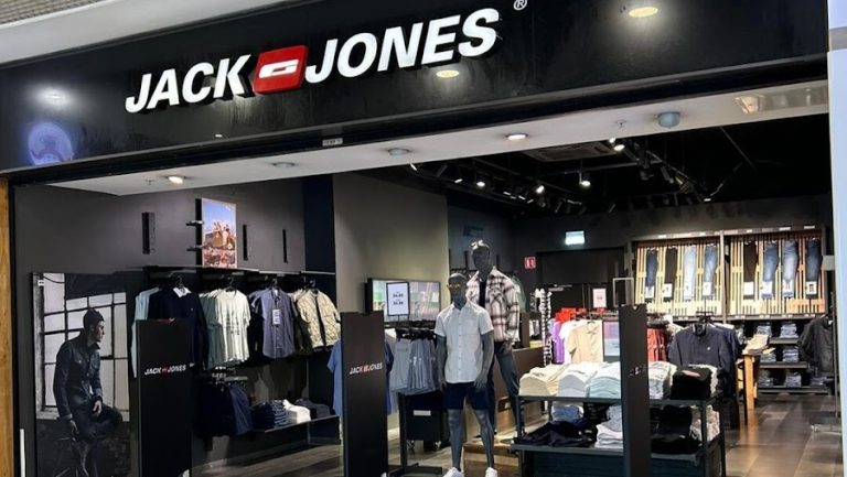 JACK & JONES