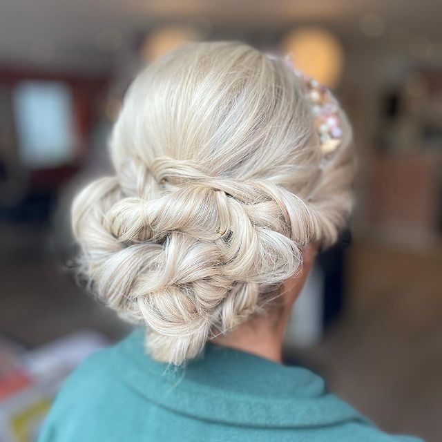 Mo’s Hairdressing