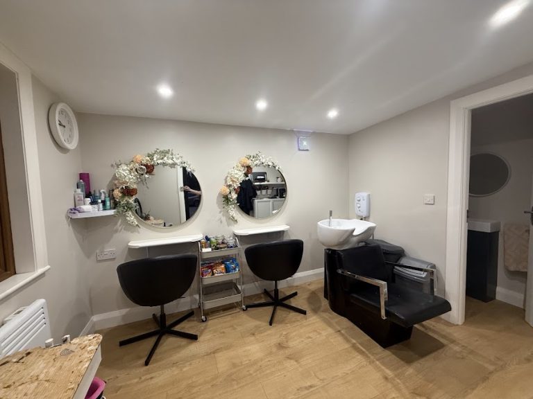 The hair lodge by Leanne