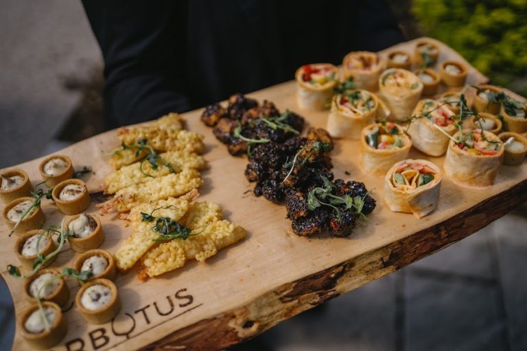 ARBUTUS CATERING