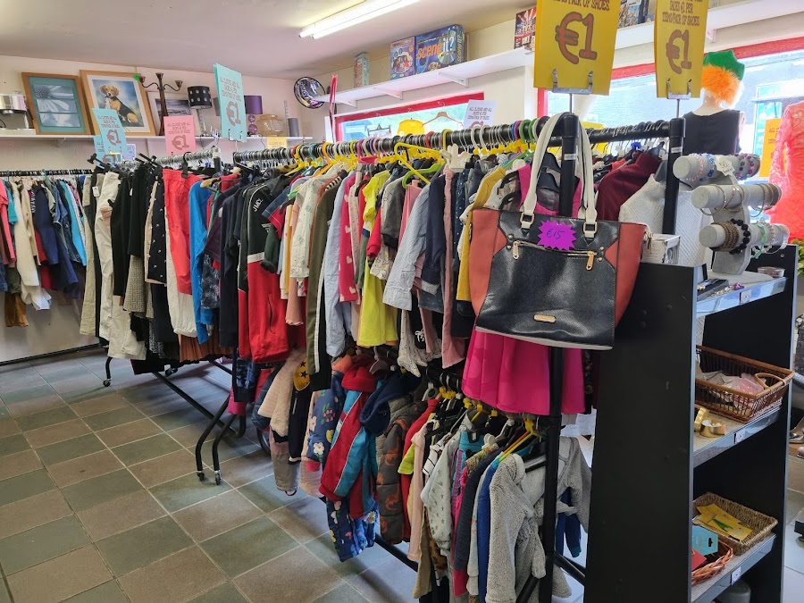 Animals In Need clg Donegal Charity Shop