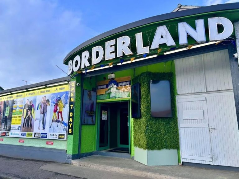 Borderland Muff