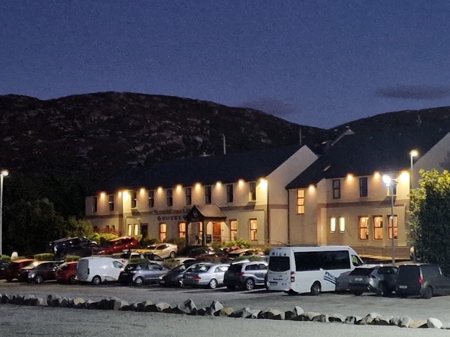 Caisleáin Óir Hotel