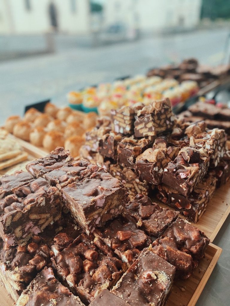 Cake Symphony