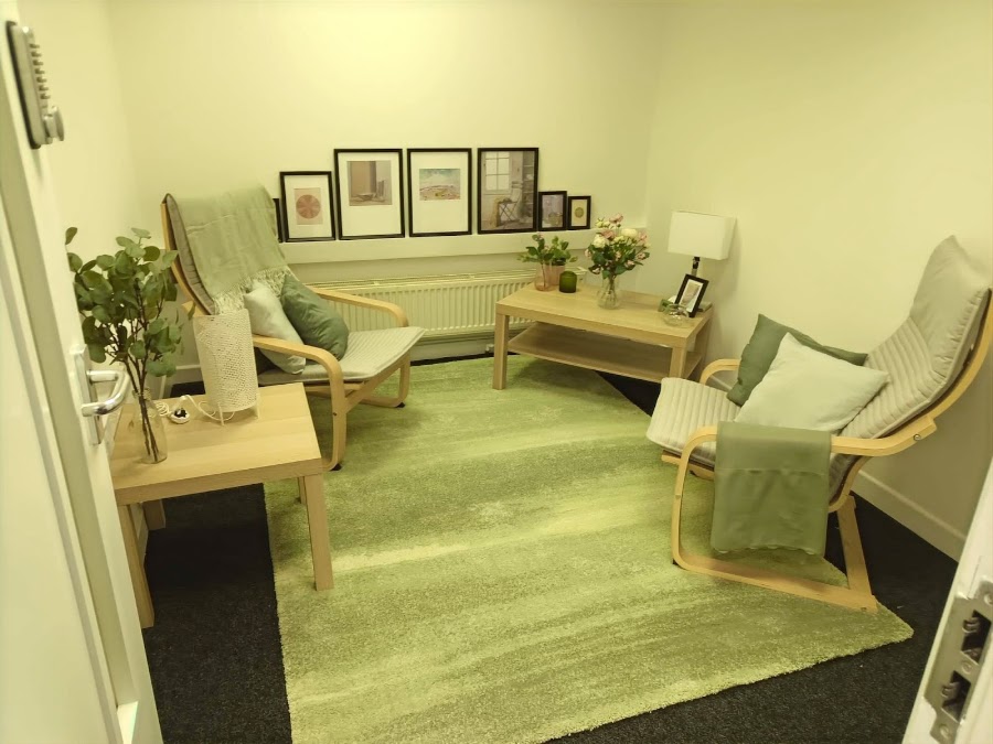 Carrie Robinson MBACP (ACCRED) Professional Counselling and EMDR Service