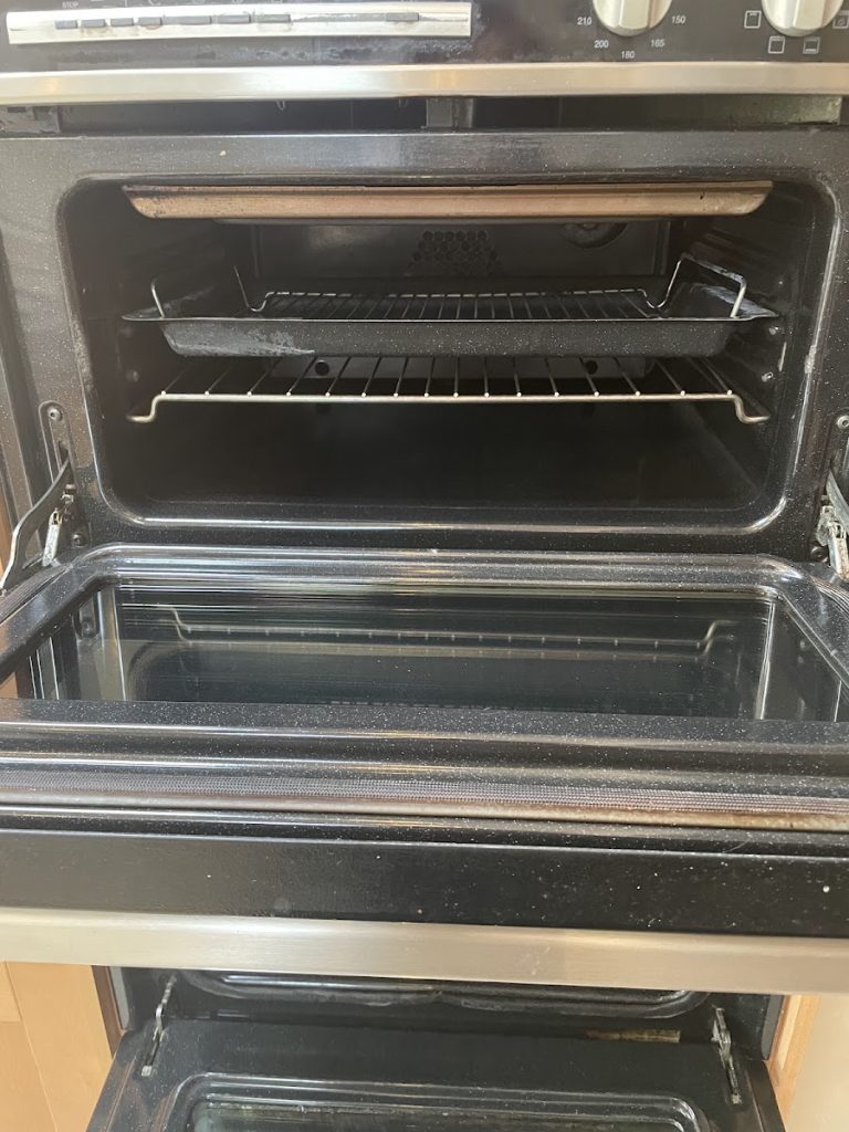 Cleanoven