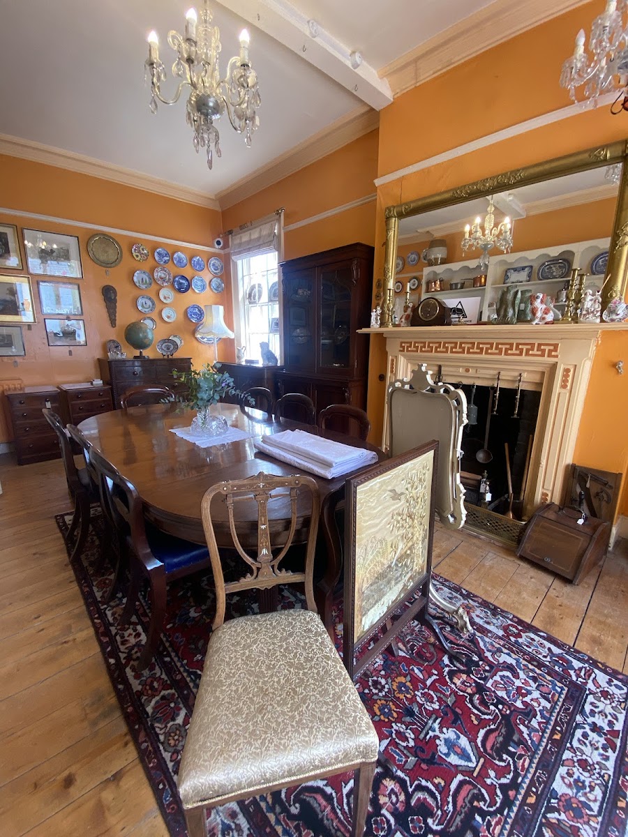 Crannog Antiques