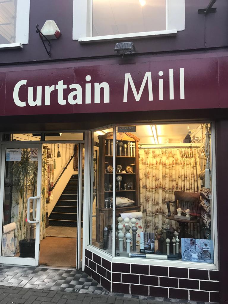 Curtain mill