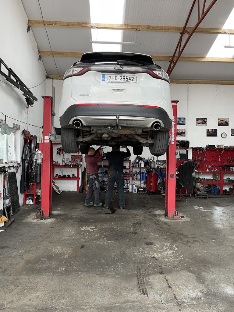 DS Car Mechanic Service