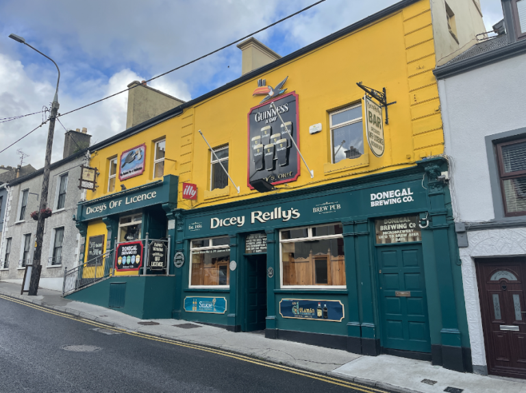 Dicey Reilly’s Pub, Off-Licence, Microbrewery & Beer Garden
