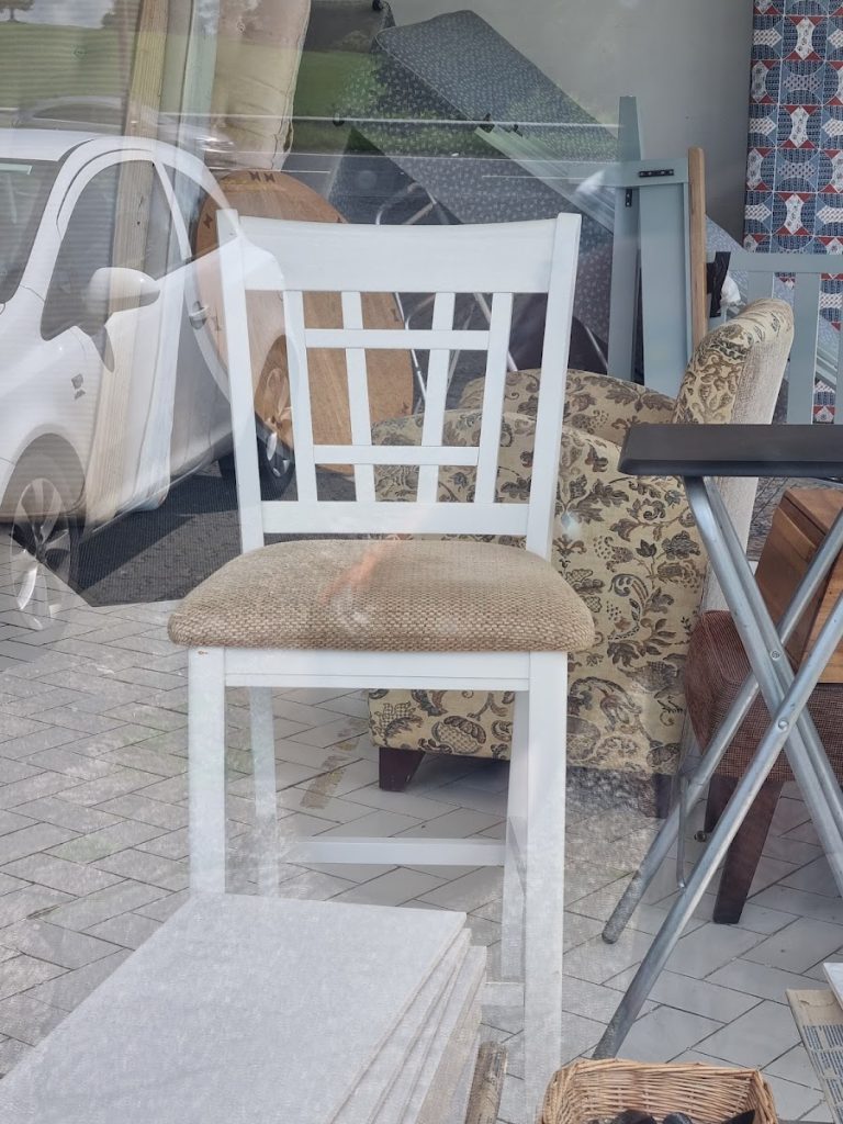 Dropinn Charity Shop