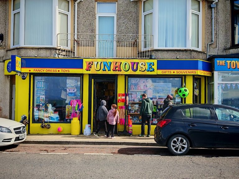 FUNHOUSE Toy Shop and Fancy Dress PORTSTEWART