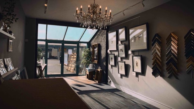Featurepiece Frames