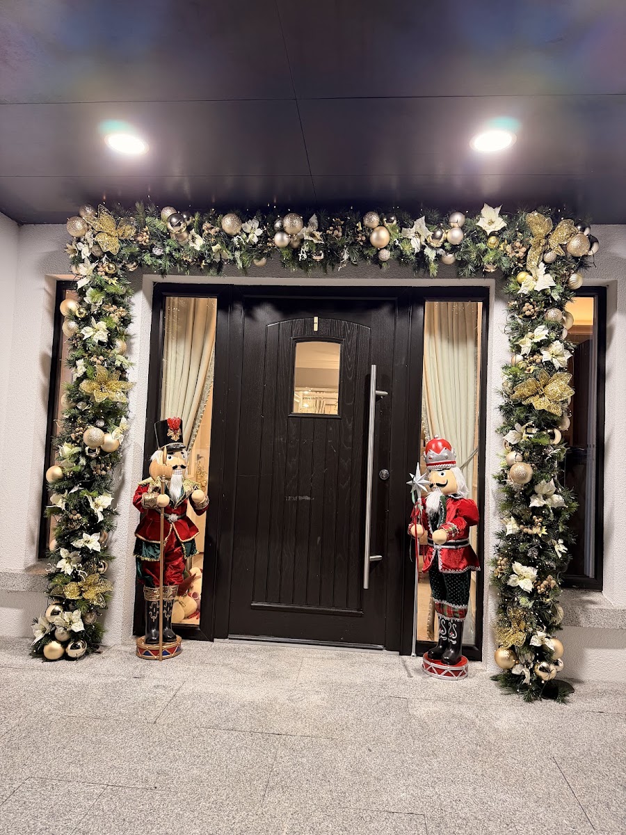 Flowers by Arrangement Dungannon (Quarry Lane)
