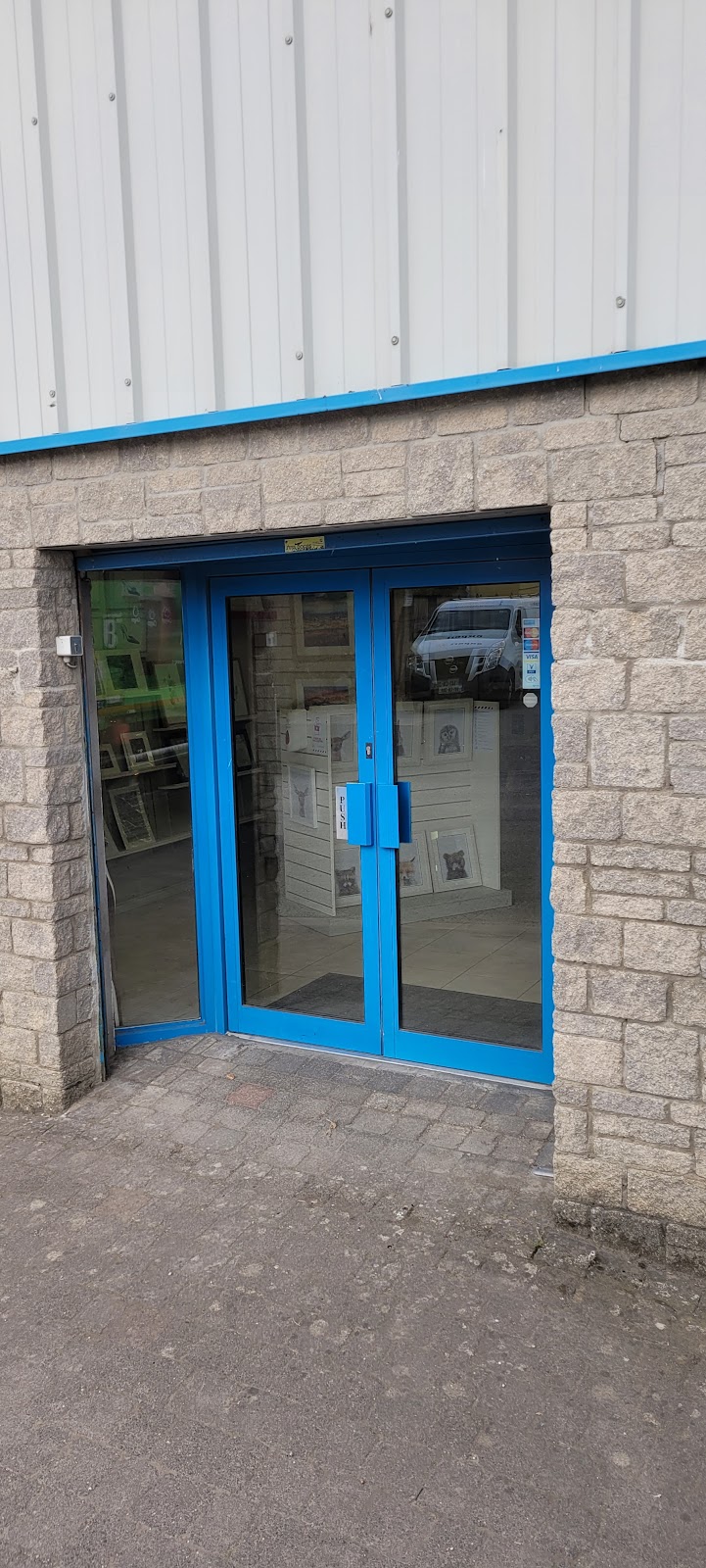 Frame and Art (Dealg Design LTD )