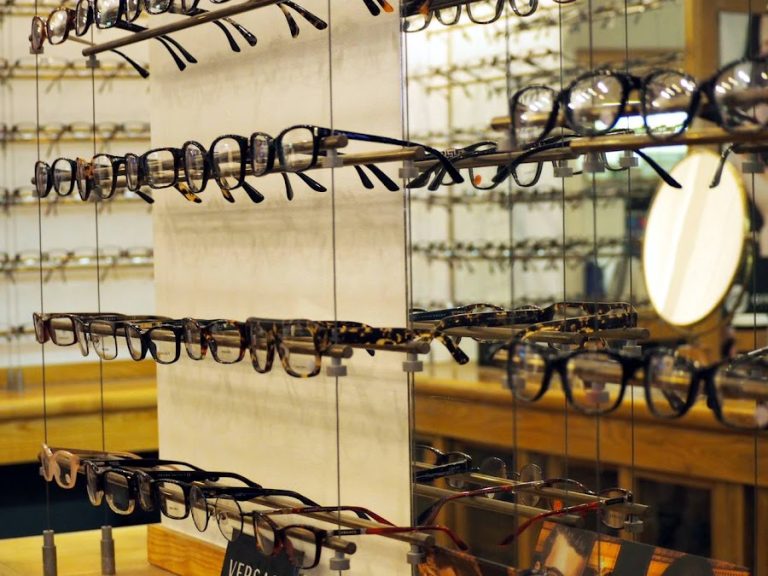 Gilna Opticians Thomas St.