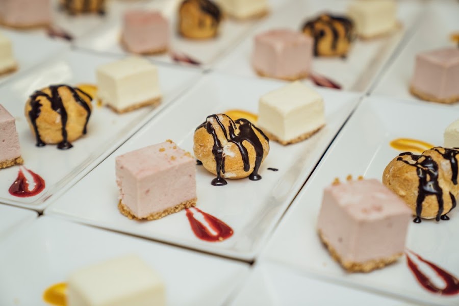 Glaze & Roll Catering Specialists