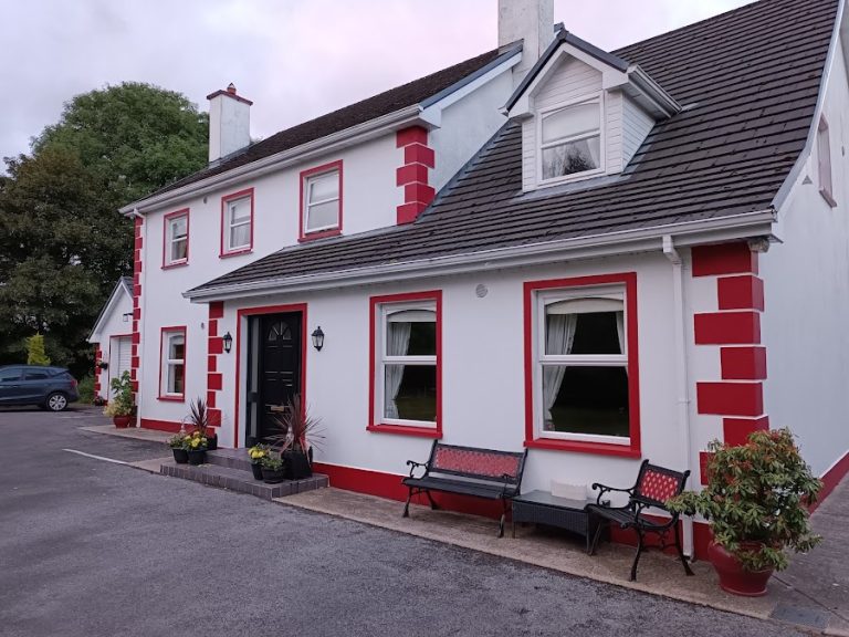 Heeney’s Lodge Bed and Breakfast