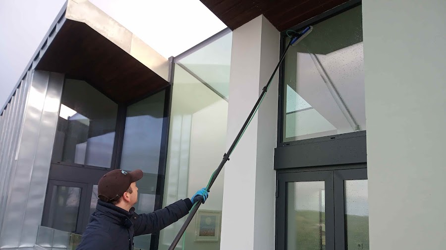 High Maintenance Window and Exterior cleaning