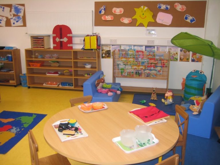 Kid Kare Creche & Montessori