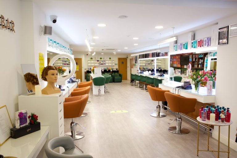 Laila Valentino Hairdressing
