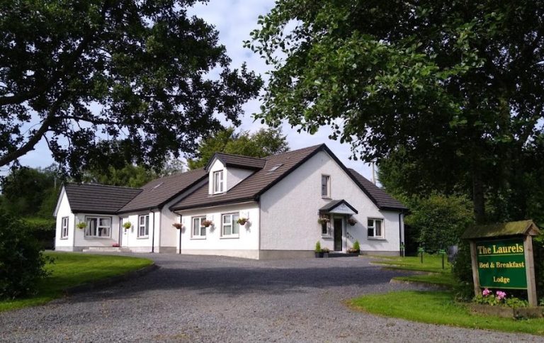 Laurels Bed & Breakfast Lodge