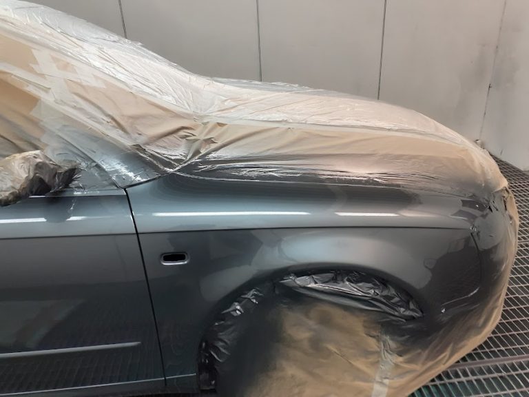 Lee crash repairs