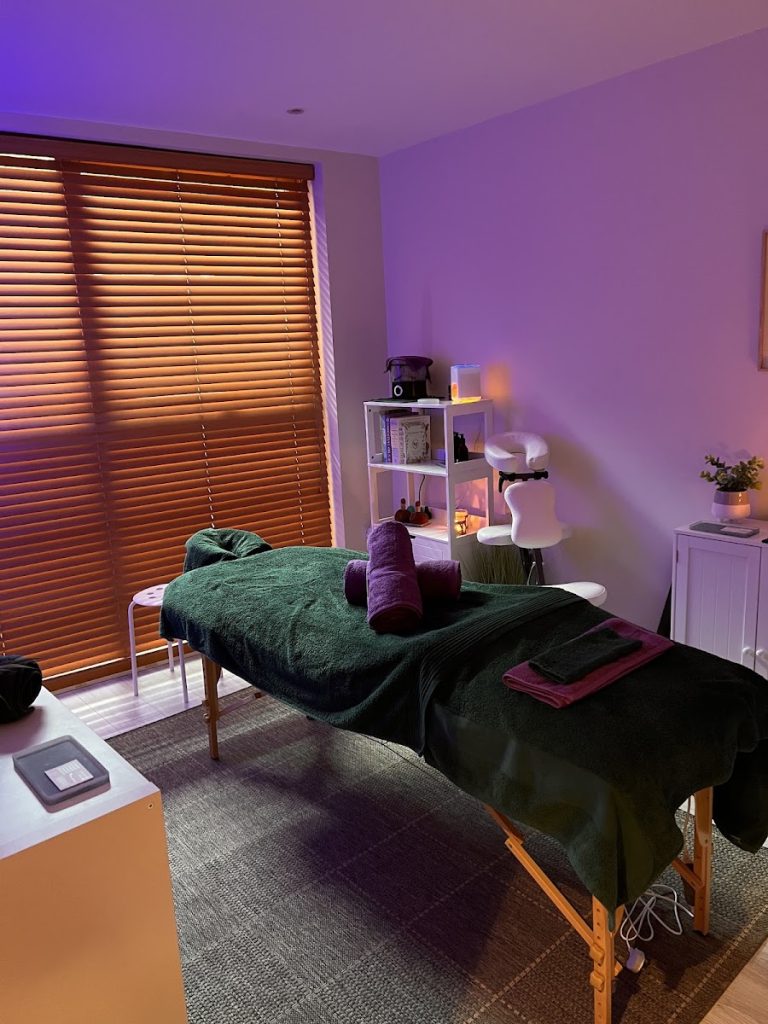 Leti – Massage Therapist