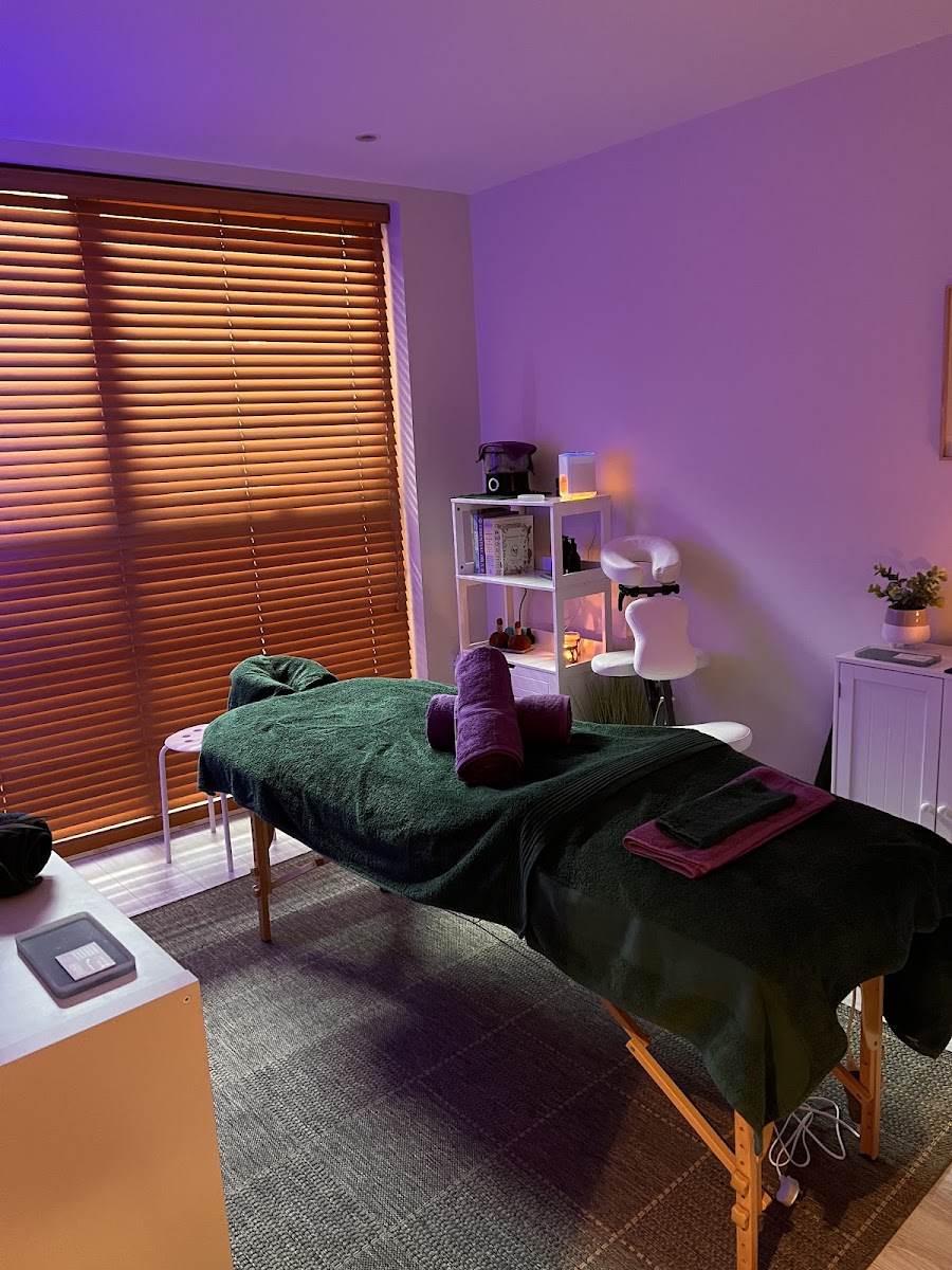 Leti – Massage Therapist