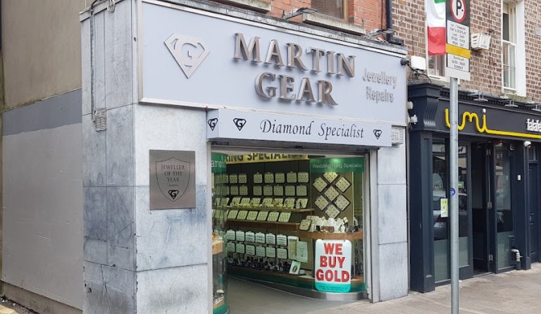 Martin Gear Jewellers – Quality Engagement & Wedding Rings