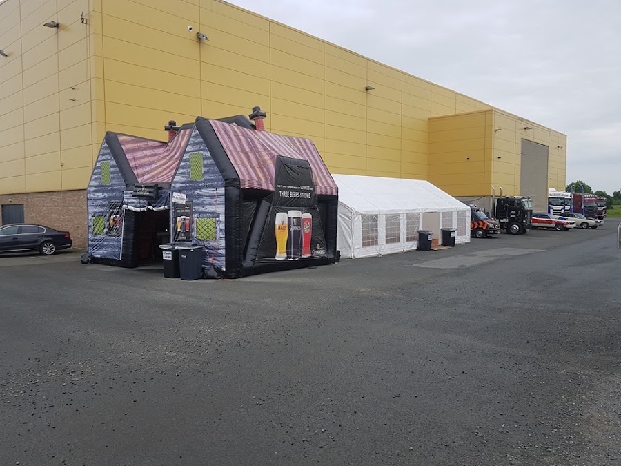 McElvaney Marquee&Inflatable Pub hire