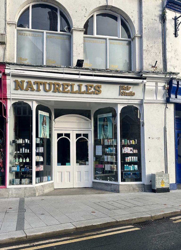 Naturelles Hair Studio