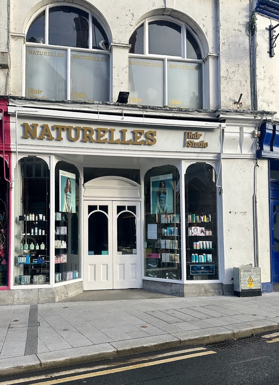 Naturelles Hair Studio