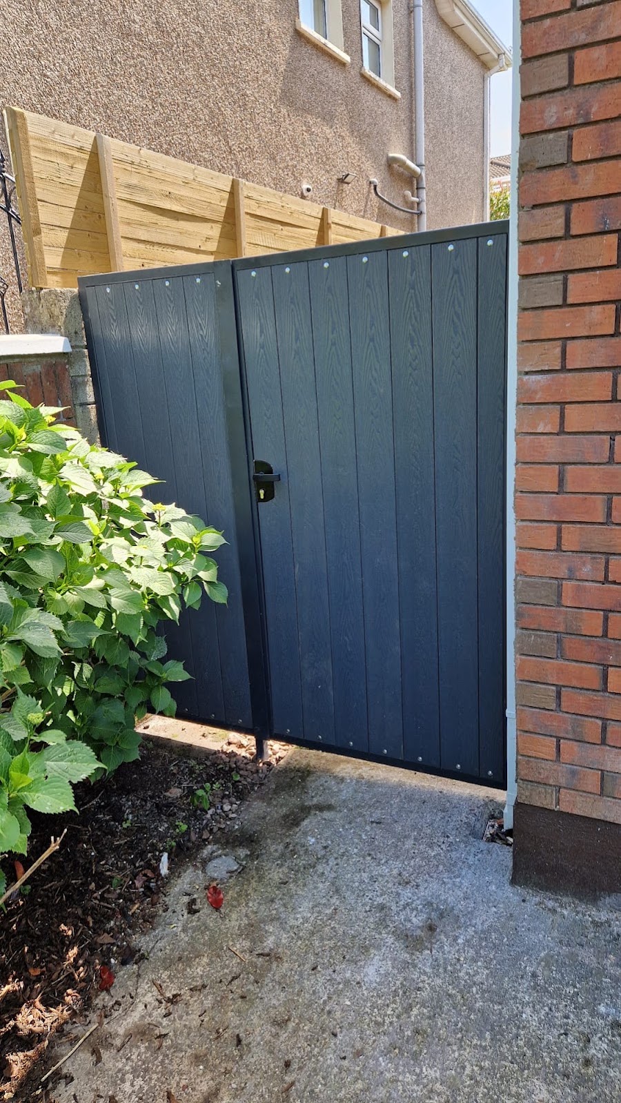 Oakford Gates and Fencing