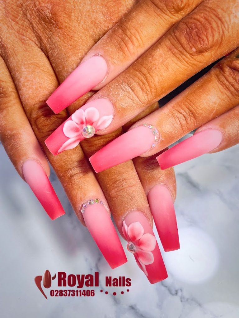 ROYAL Nails & Beauty