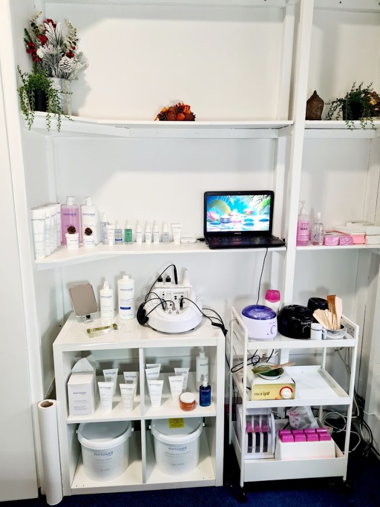 The unisex waxing beauty
