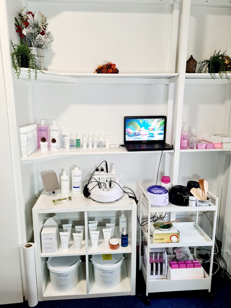 The unisex waxing beauty