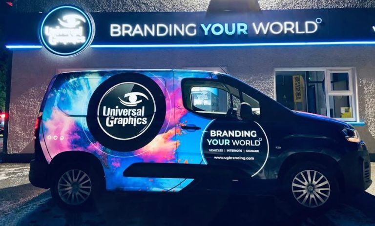 Universal Graphics