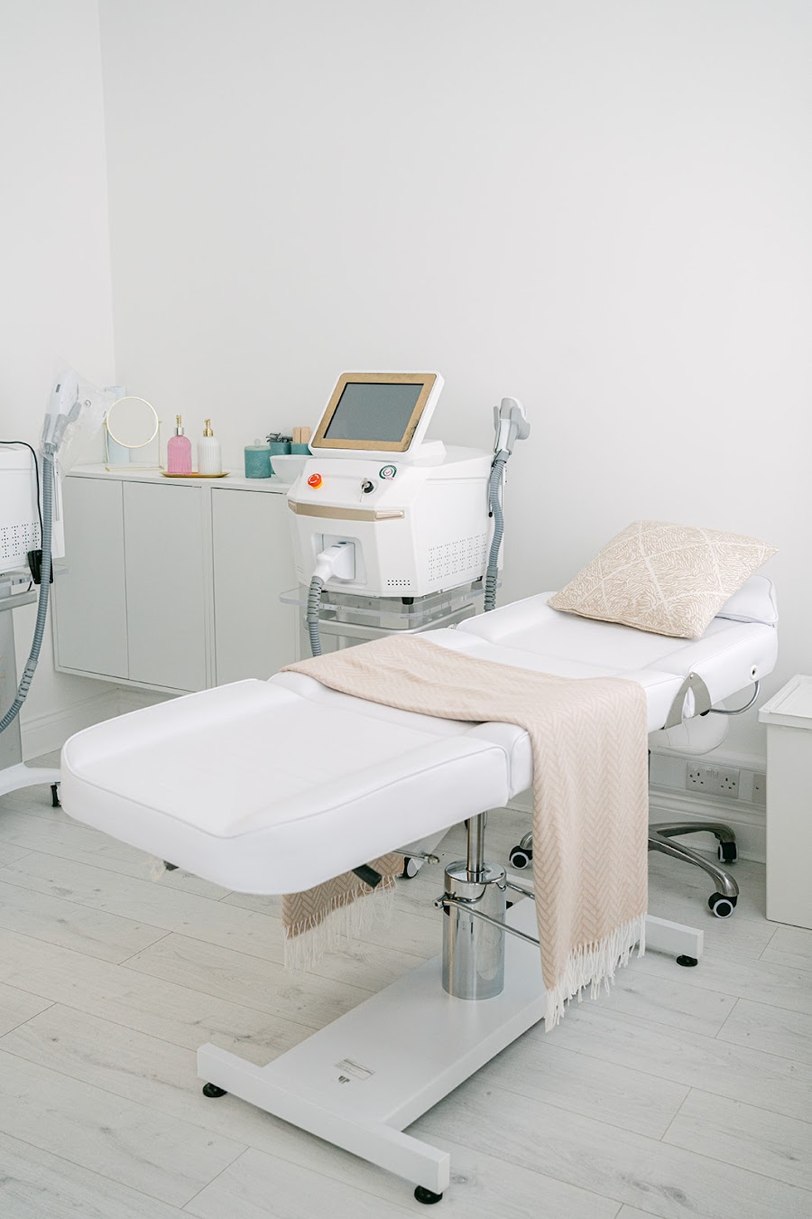 VL – Aesthetic & Laser Clinic