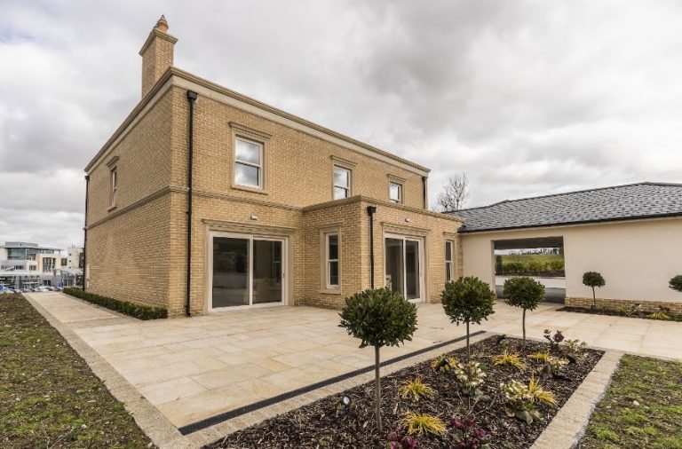 WGG Architects & Surveyors Ltd
