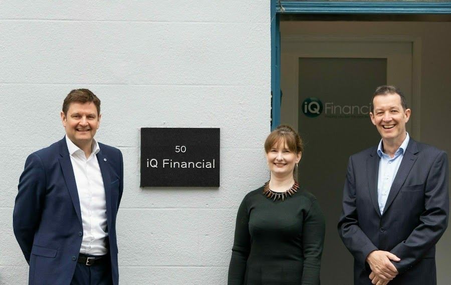 iQ Financial