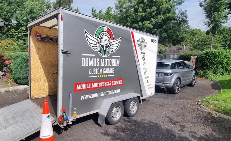 DOMUS MOTORUM CUSTOM GARAGE