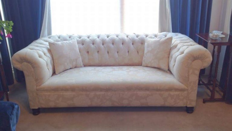 Des Lynch Reupholstery Service