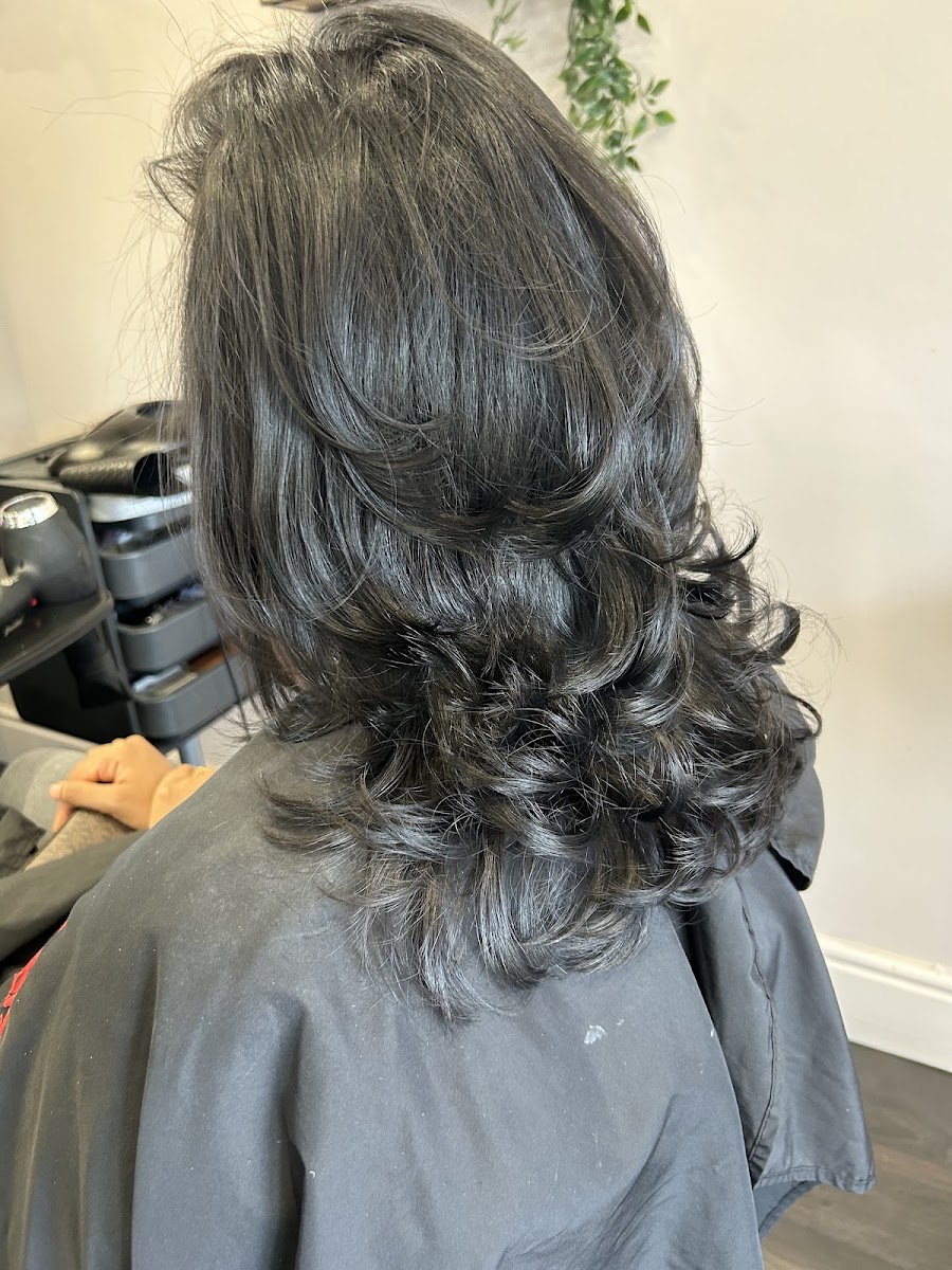 Fringes Hair Studio