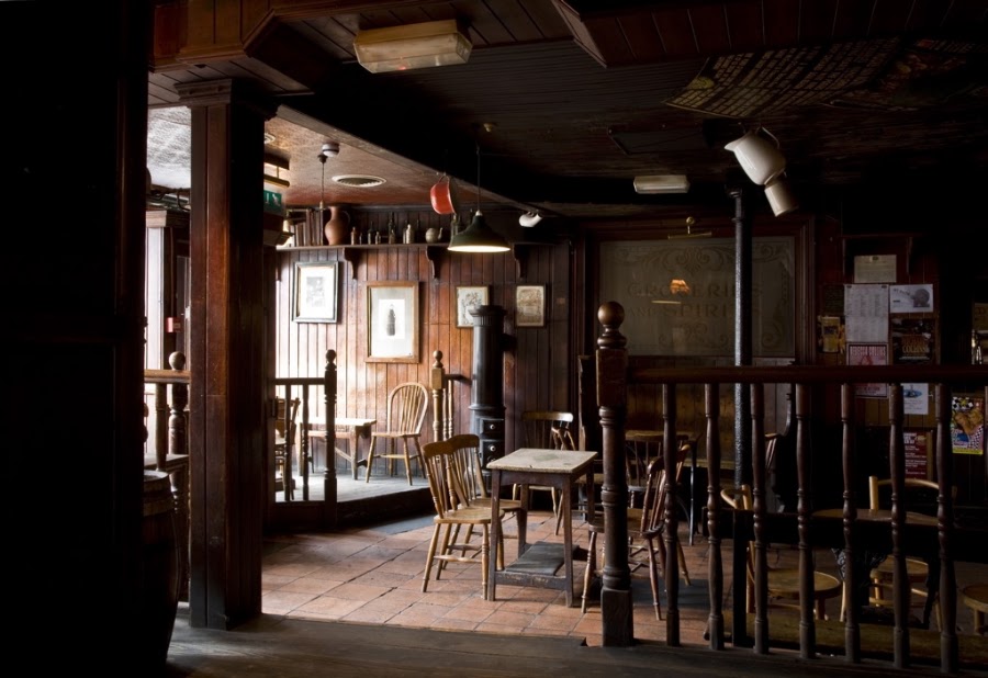 Geoff’s Cafe Bar