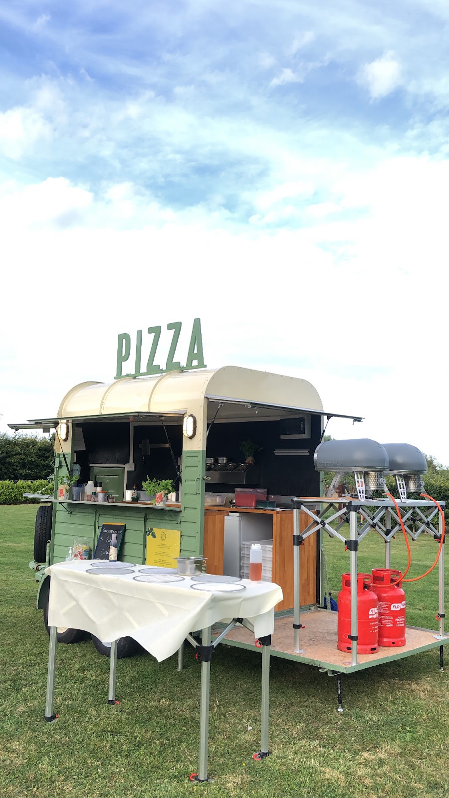 Karlito’s Stonebaked Pizza