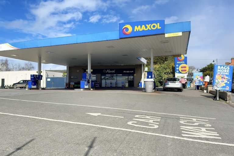 Maxol Service Station Flower Hill