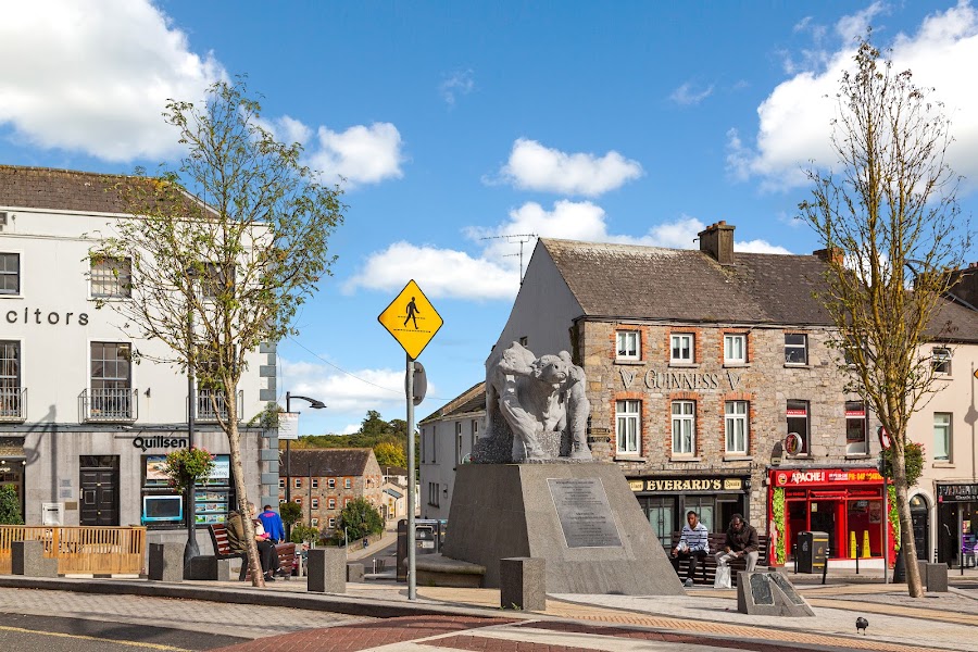 Reynolds & Clare Estate Agents