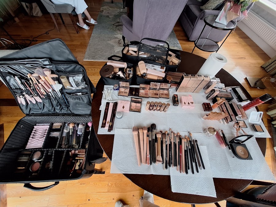 Áine McMahon Make-up
