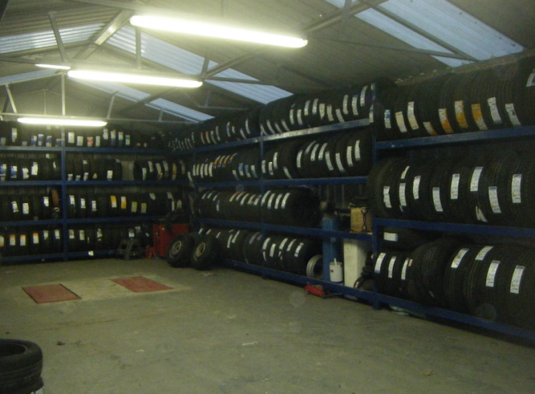 Hussey Tyres & Recovery